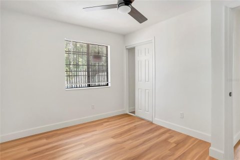 House in Orlando, Florida 3 bedrooms, 84.73 sq.m. № 1649690 - photo 14