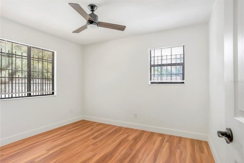 House in Orlando, Florida 3 bedrooms, 84.73 sq.m. № 1649690 - photo 13