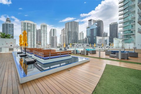 Condo in Miami, Florida, 2 bedrooms  № 1996025 - photo 29