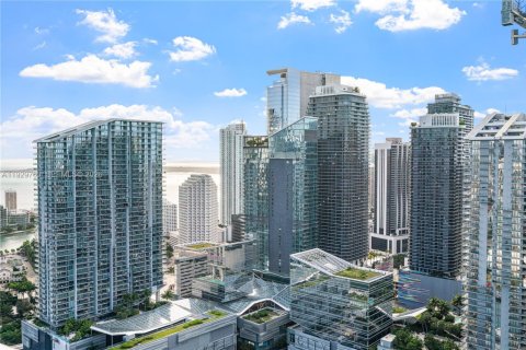 Condo in Miami, Florida, 2 bedrooms  № 1996025 - photo 23