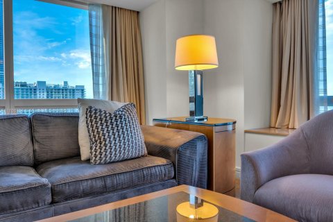 Copropriété à louer à Miami, Floride: 2 chambres, 167.32 m2 № 1985455 - photo 14