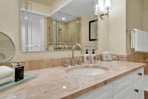 Copropriété à louer à Miami, Floride: 2 chambres, 167.32 m2 № 1985455 - photo 22