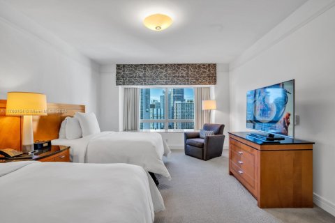 Copropriété à louer à Miami, Floride: 2 chambres, 167.32 m2 № 1985455 - photo 25