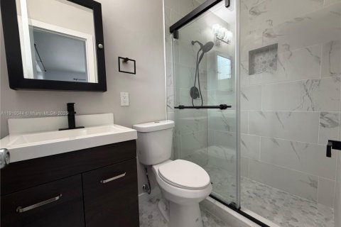 Villa ou maison à louer à Miami, Floride: 3 chambres, 170.38 m2 № 1966368 - photo 12