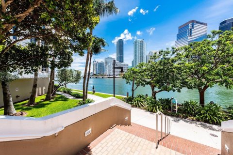 Купить кондоминиум в Майами, Флорида 1 спальня, 81.57м2, № 1957948 - фото 16