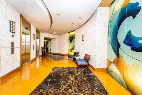 Купить кондоминиум в Майами, Флорида 1 спальня, 81.57м2, № 1957948 - фото 11