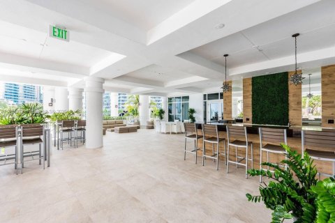 Купить кондоминиум в Майами, Флорида 1 спальня, 81.57м2, № 1957948 - фото 23