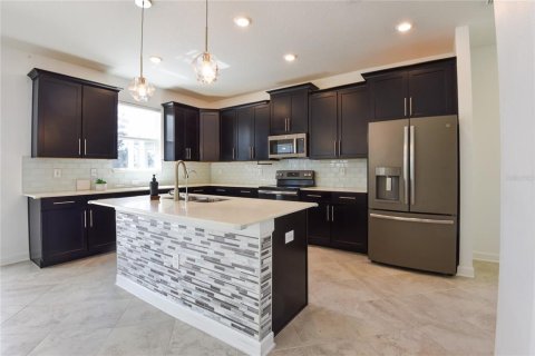 Casa en venta en Davenport, Florida, 4 dormitorios, 232.07 m2 № 2381272 - foto 9