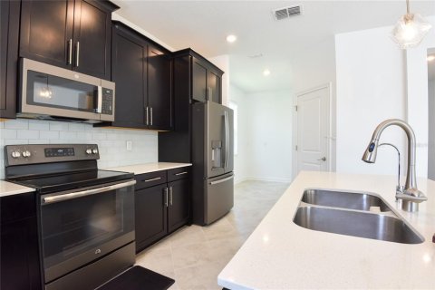 Casa en venta en Davenport, Florida, 4 dormitorios, 232.07 m2 № 2381272 - foto 12