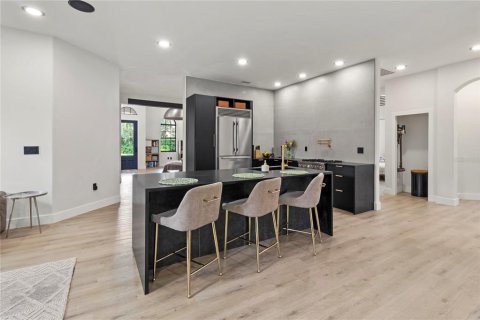 Купить виллу или дом в Сарасота, Флорида 7 комнат, 241.55м2, № 1846574 - фото 15