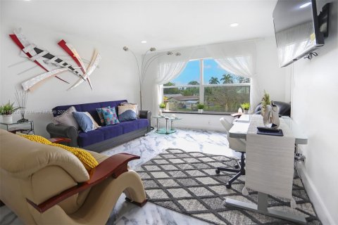 Condo in Margate, Florida, 2 bedrooms  № 1839128 - photo 6