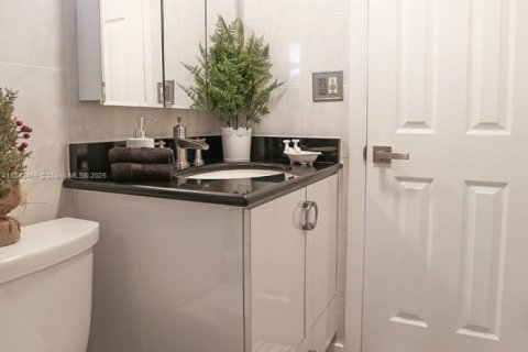 Condo in Margate, Florida, 2 bedrooms  № 1839128 - photo 30