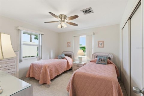 House in Englewood, Florida 2 bedrooms, 119.29 sq.m. № 2112975 - photo 24