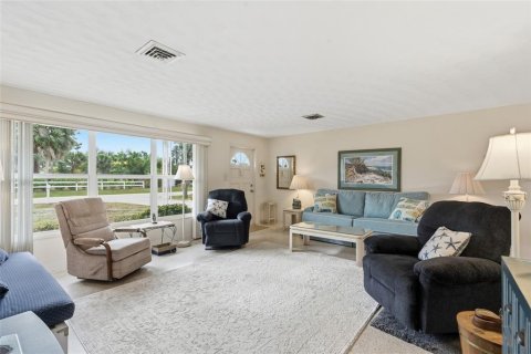 House in Englewood, Florida 2 bedrooms, 119.29 sq.m. № 2112975 - photo 13