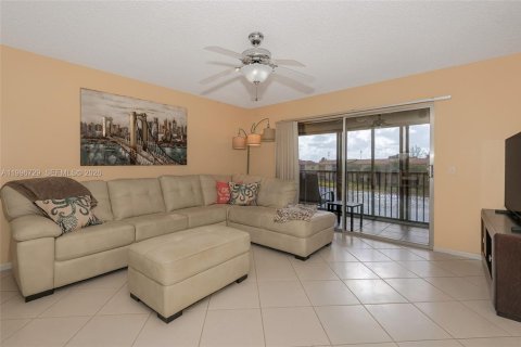 Condo à Pembroke Pines, Floride, 2 chambres  № 2060840