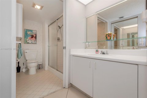 Condominio en alquiler en Pembroke Pines, Florida, 2 dormitorios, 112.13 m2 № 2060840 - foto 18