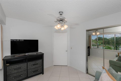 Condominio en alquiler en Pembroke Pines, Florida, 2 dormitorios, 112.13 m2 № 2060840 - foto 22