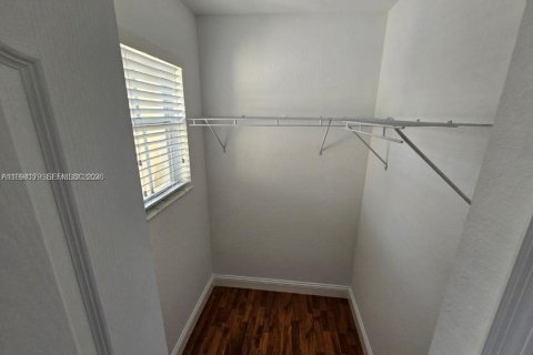 Adosado en venta en Miramar, Florida, 3 dormitorios, 117.99 m2 № 2055855 - foto 10