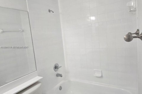 Adosado en venta en Miramar, Florida, 3 dormitorios, 117.99 m2 № 2055855 - foto 11