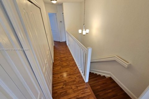 Adosado en venta en Miramar, Florida, 3 dormitorios, 117.99 m2 № 2055855 - foto 7