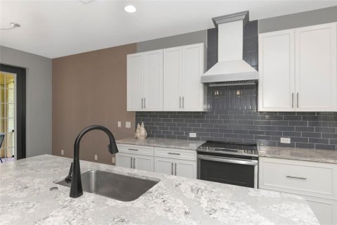 Villa ou maison à vendre à Bradenton, Floride: 4 chambres, 204.11 m2 № 2284186 - photo 6