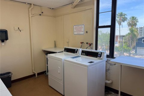 Condo in Clearwater, Florida, 2 rooms № 2166763 - photo 23