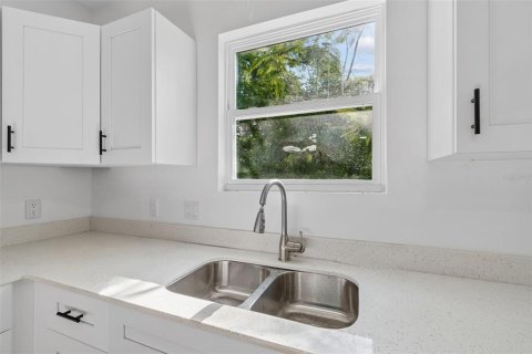 Touwnhouse à louer à Bartow, Floride: 4 chambres, 128.58 m2 № 2112357 - photo 5
