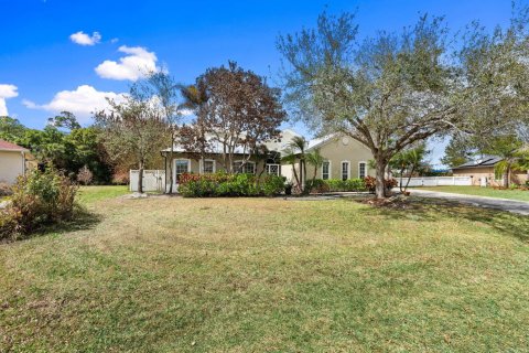 House in St. Lucie, Florida 5 bedrooms, 328.5 sq.m. № 2087112 - photo 3