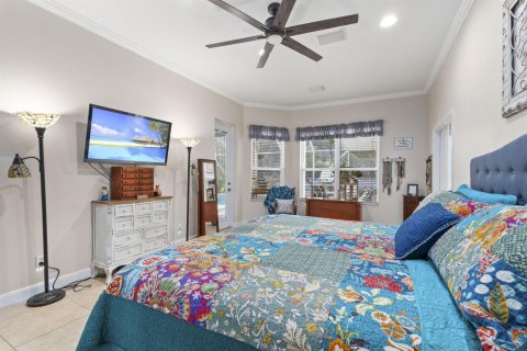 House in St. Lucie, Florida 5 bedrooms, 328.5 sq.m. № 2087112 - photo 25