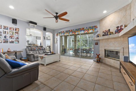House in St. Lucie, Florida 5 bedrooms, 328.5 sq.m. № 2087112 - photo 18