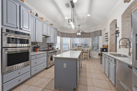 House in St. Lucie, Florida 5 bedrooms, 328.5 sq.m. № 2087112 - photo 11
