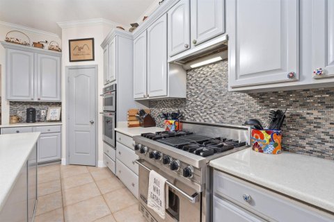 House in St. Lucie, Florida 5 bedrooms, 328.5 sq.m. № 2087112 - photo 10