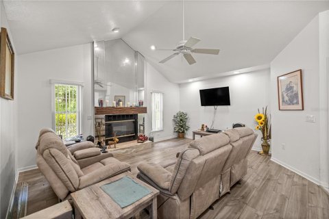Casa en venta en Dunnellon, Florida, 3 dormitorios, 204.2 m2 № 1750509 - foto 8