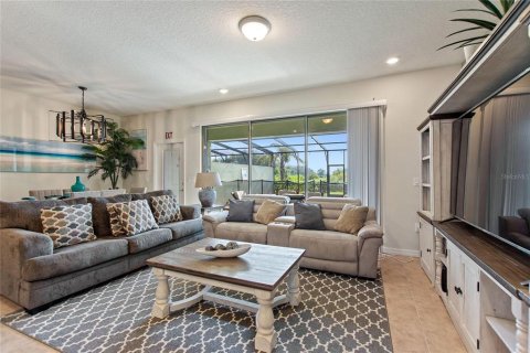 Townhouse in Davenport, Florida 5 bedrooms, 210.42 sq.m. № 2299013 - photo 25