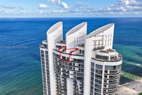 Copropriété à vendre à Sunny Isles Beach, Floride: 2 chambres, 205.13 m2 № 2417435 - photo 7