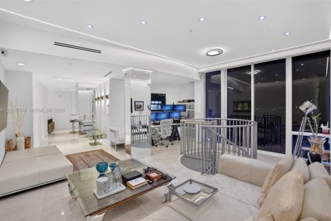 Copropriété à vendre à Sunny Isles Beach, Floride: 2 chambres, 205.13 m2 № 2417435 - photo 8