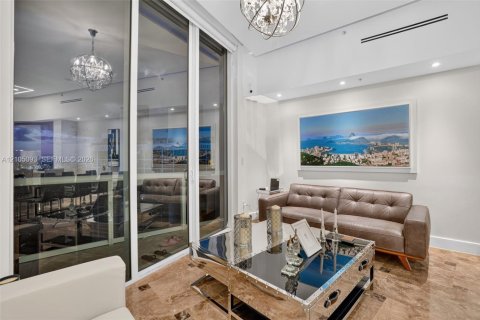 Copropriété à vendre à Sunny Isles Beach, Floride: 2 chambres, 205.13 m2 № 2417435 - photo 26