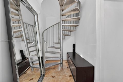 Copropriété à vendre à Sunny Isles Beach, Floride: 2 chambres, 205.13 m2 № 2417435 - photo 13
