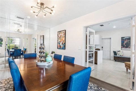 Casa en venta en Saint Petersburg, Florida, 3 dormitorios, 205.04 m2 № 1857838 - foto 7