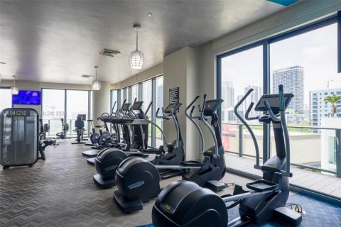 Condo in Miami, Florida, 1 bedroom  № 1998353 - photo 18