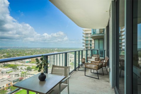 Condo in Miami, Florida, 1 bedroom  № 1998353 - photo 11