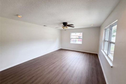 Casa en venta en Winter Springs, Florida, 3 dormitorios, 170.1 m2 № 2150089 - foto 8