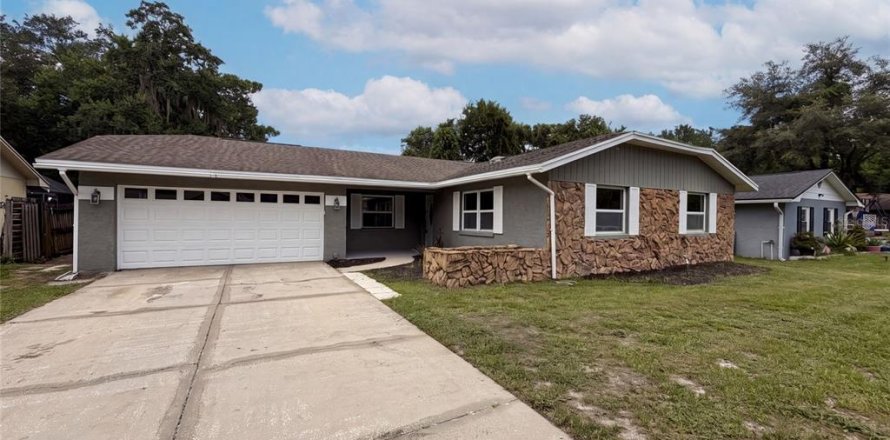 Casa en Winter Springs, Florida 3 dormitorios, 170.1 m2 № 2150089