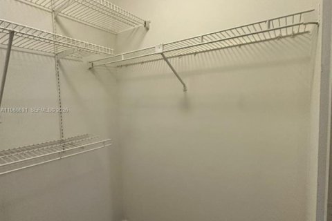 Apartment in Doral, Florida 2 bedrooms, 86.03 sq.m. № 2042708 - photo 6