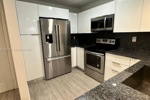 Apartment in Doral, Florida 2 bedrooms, 86.03 sq.m. № 2042708 - photo 3