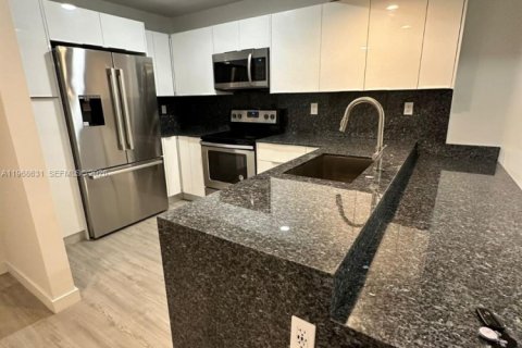 Apartment in Doral, Florida 2 bedrooms, 86.03 sq.m. № 2042708
