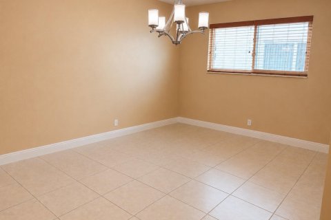Condominio en venta en West Palm Beach, Florida, 2 dormitorios, 120.96 m2 № 2181463 - foto 6
