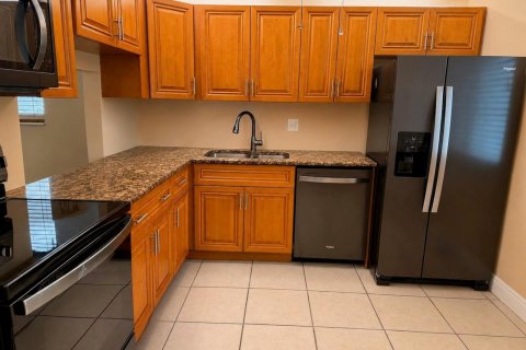 Condominio en venta en West Palm Beach, Florida, 2 dormitorios, 120.96 m2 № 2181463 - foto 3