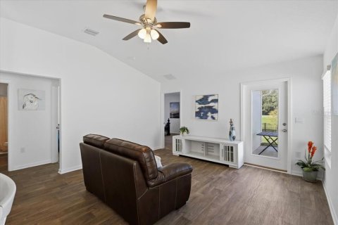 Villa ou maison à vendre à Bunnell, Floride: 3 chambres, 113.53 m2 № 2418825 - photo 12