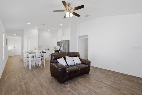 Villa ou maison à vendre à Bunnell, Floride: 3 chambres, 113.53 m2 № 2418825 - photo 14